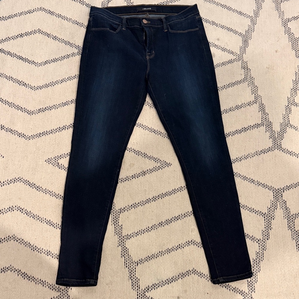 J Brand Dark Wash Women’s Jeans - Classic Slim Fit size 32 - Picture 3 of 9